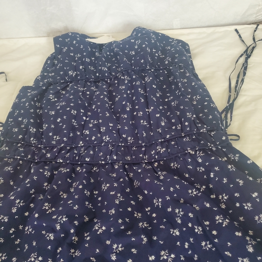 Dress - Picture 14 of 15